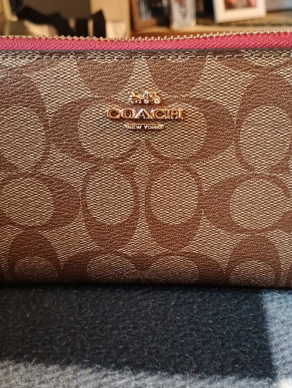 Coach Brown/Khaki Signature Zip Wallet with Wine Trim - Picture 2 of 10